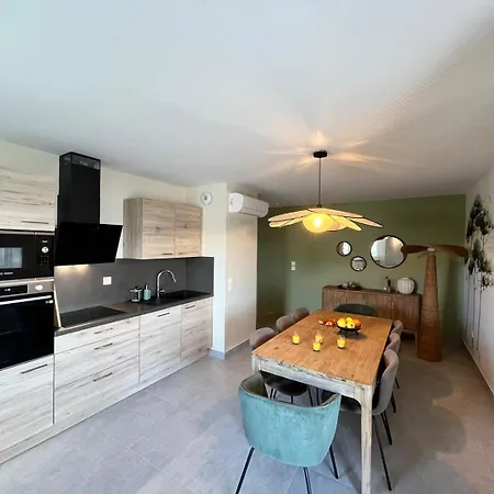 Naia Nig Appartement *